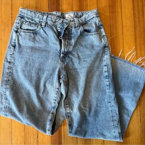 AG Alexxis Crop Size 28R Jeans